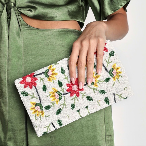 Lulus Handbags - Lulu’s Favorite Flowers beaded floral clutch new